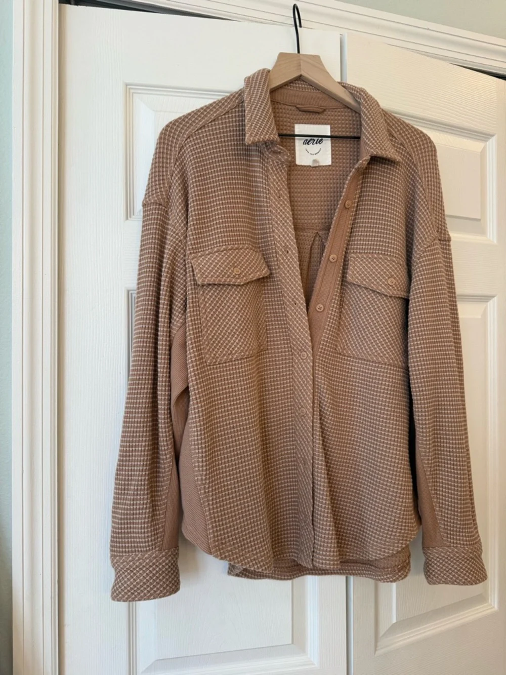 Aerie LumberJane Waffle Shirt Oversized Button Up Brown Tan Womens size Small - Picture 3 of 10
